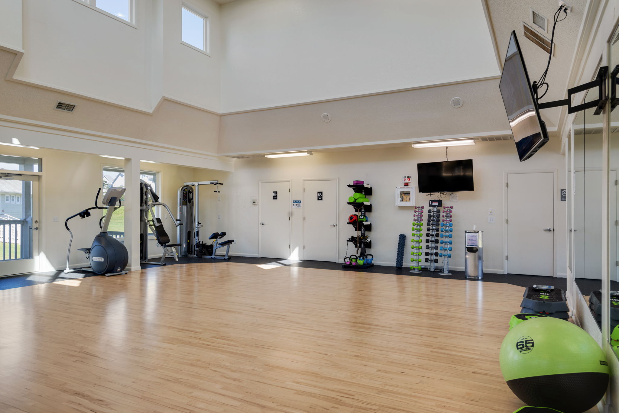 Pirates-Cove-Fitness-Center-Interior-V4