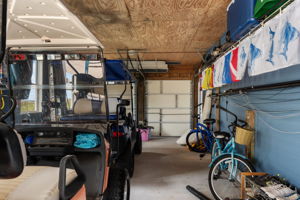 39-Hammock-Dr-BL-Garage
