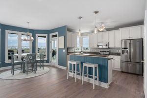 39-Hammock-Dr-ML-Kitchen