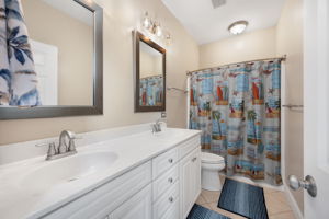 39-Hammock-Dr-TL-Hall-Bath
