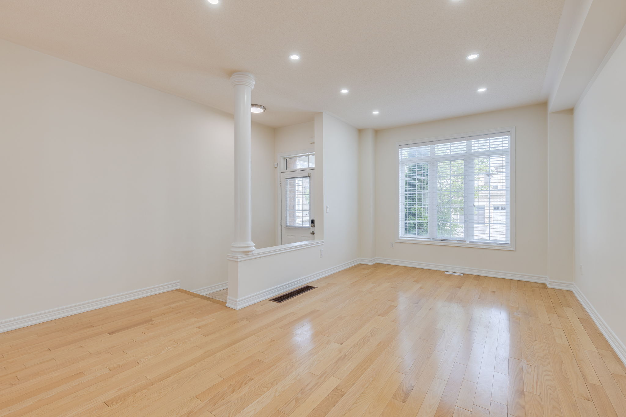 Markham property showcase — delivered property photograph 4