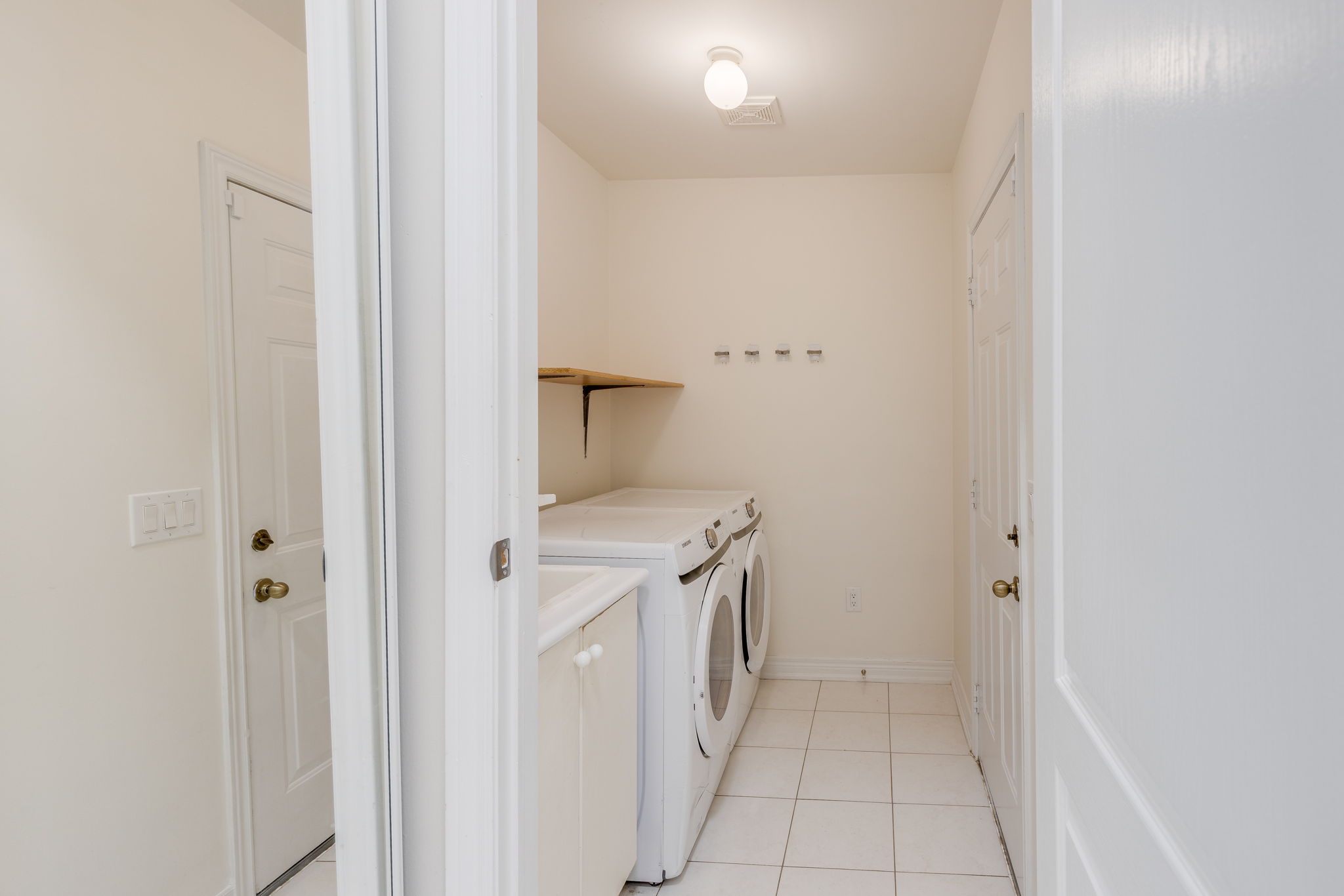 Markham property showcase — delivered property photograph 7