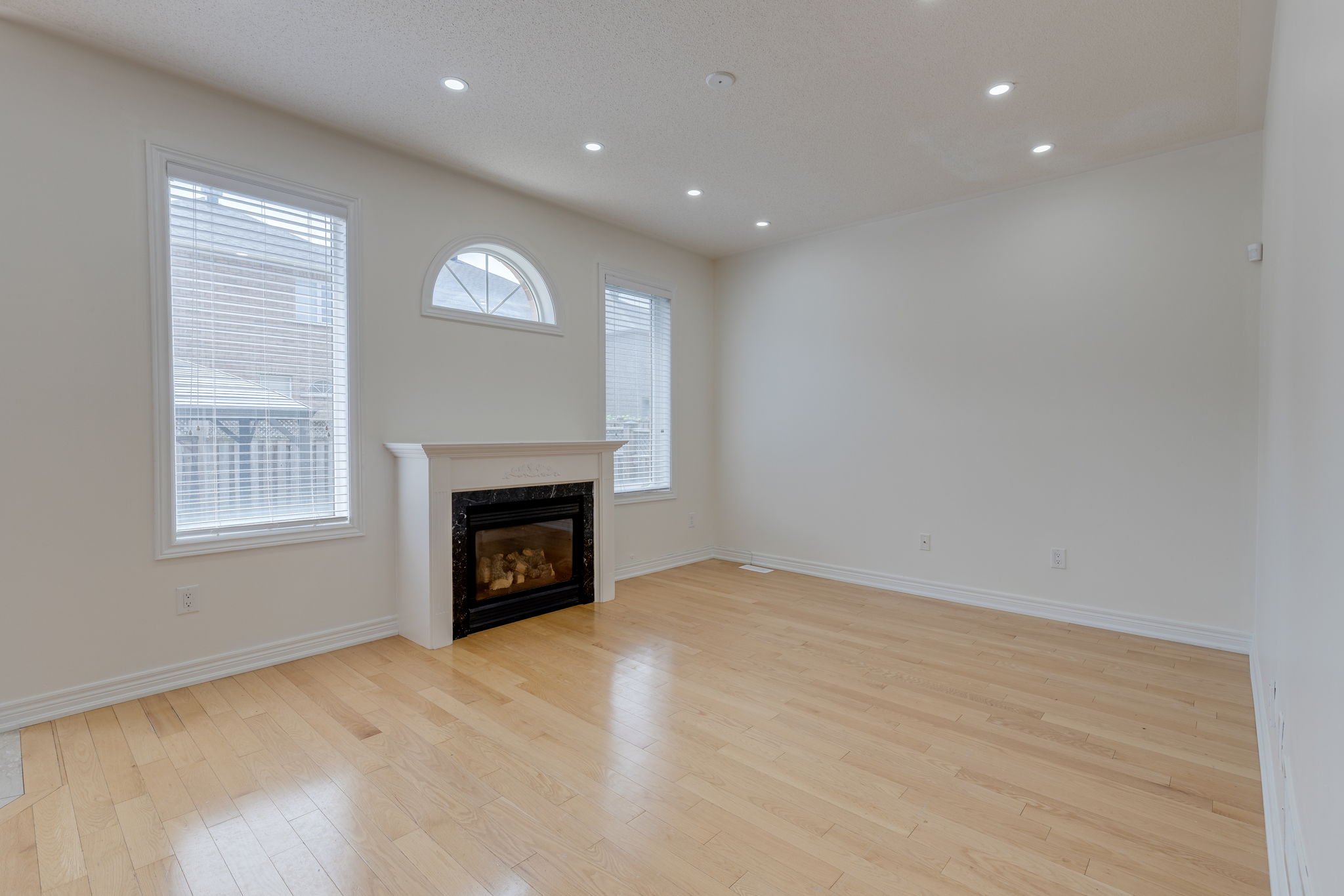 Markham property showcase — delivered property photograph 8