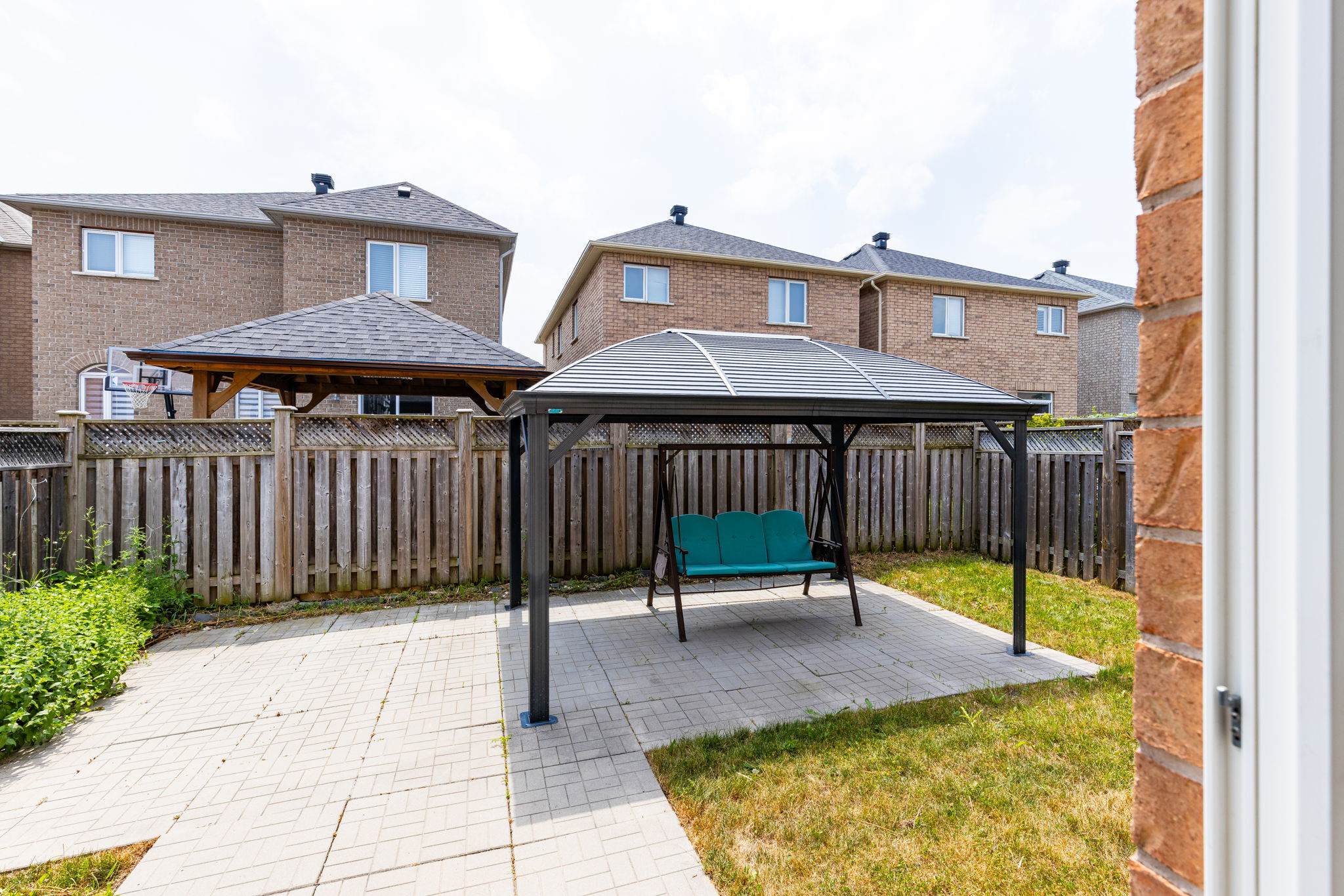 Markham property showcase — delivered property photograph 32