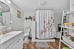  Photo 46