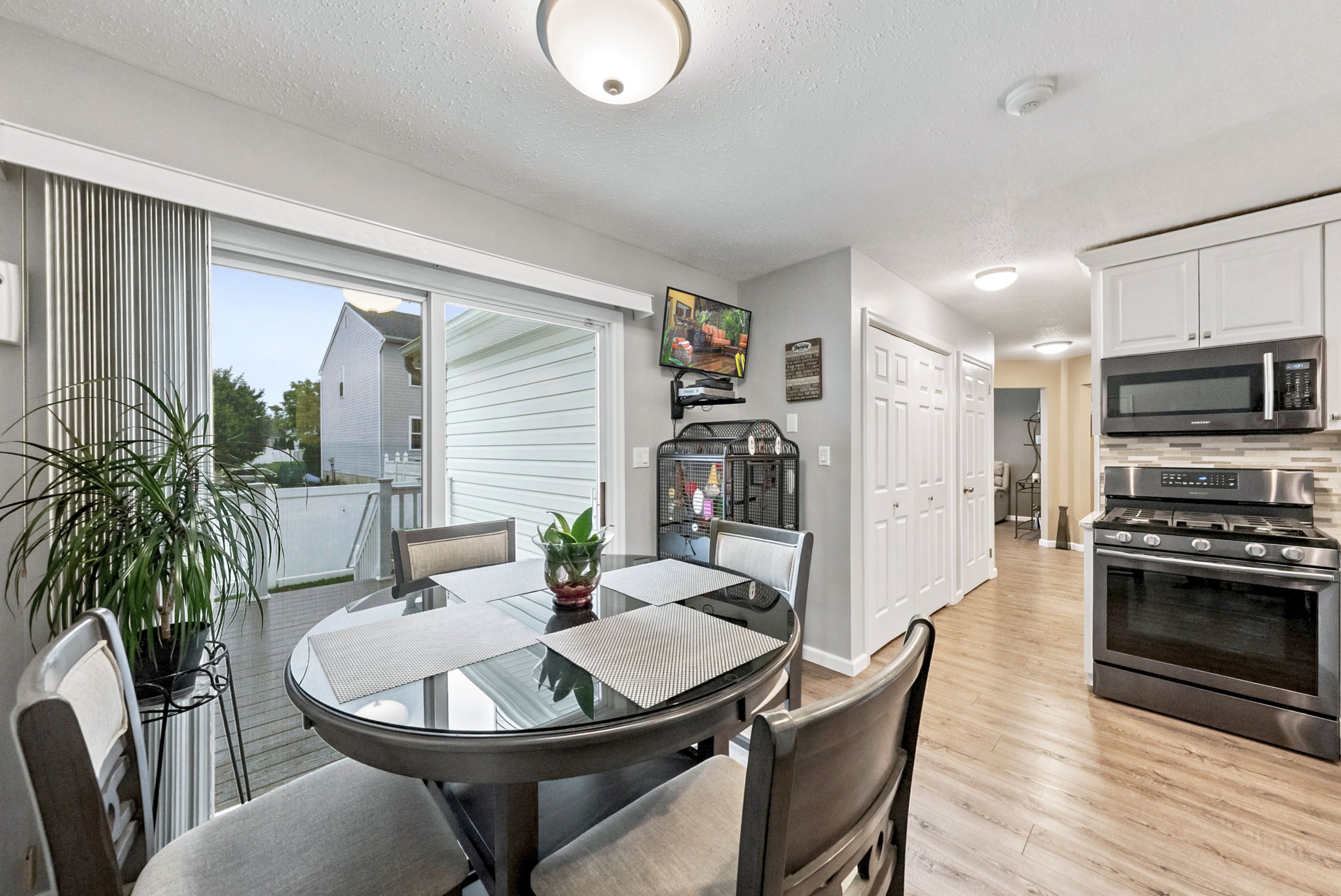  Photo 22