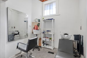  Photo 40