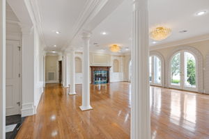  Photo 48