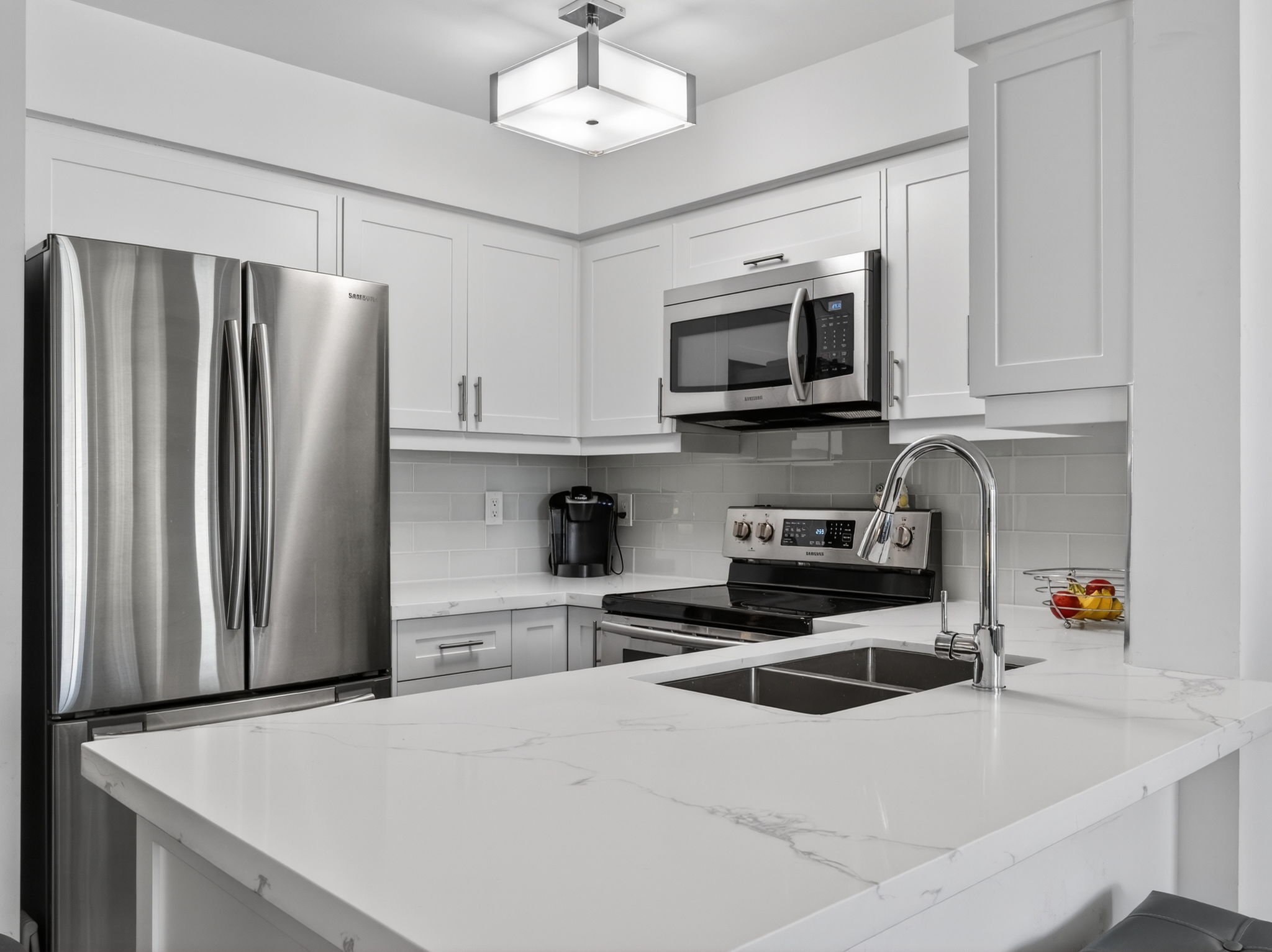 39 Oneida Crescent Unit 409 Richmond Hill, ON L4B 4T9