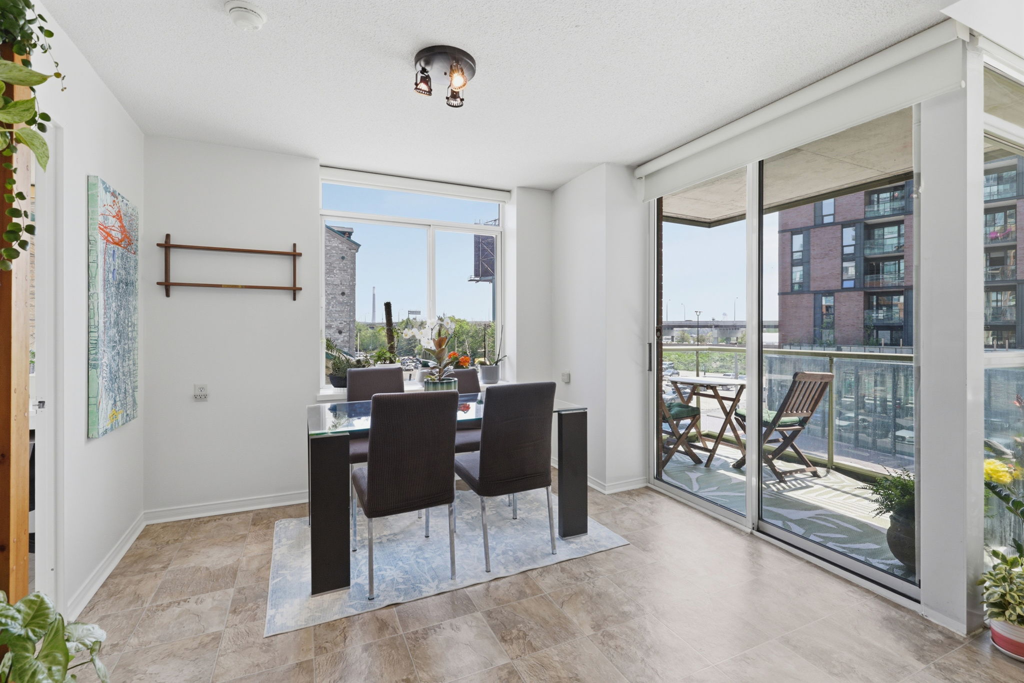 Property in Toronto — delivered property photograph 13
