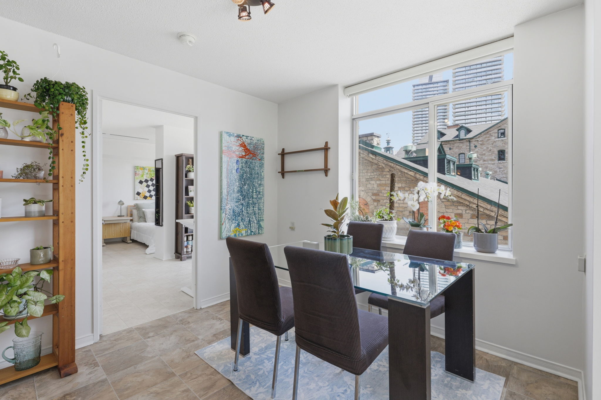Property in Toronto — delivered property photograph 14