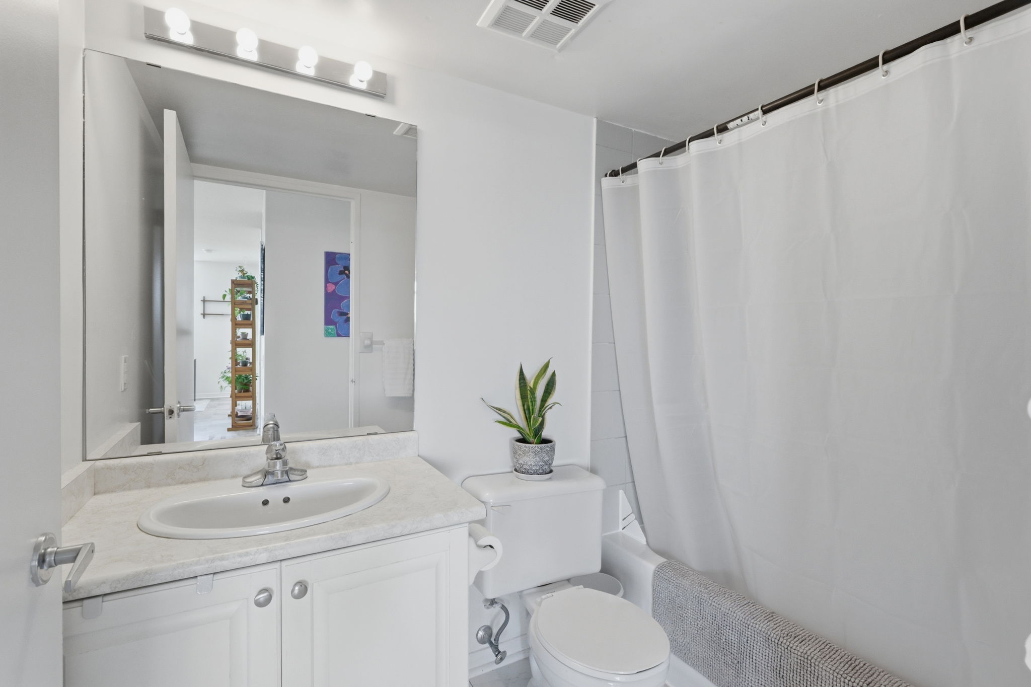 Property in Toronto — delivered property photograph 20