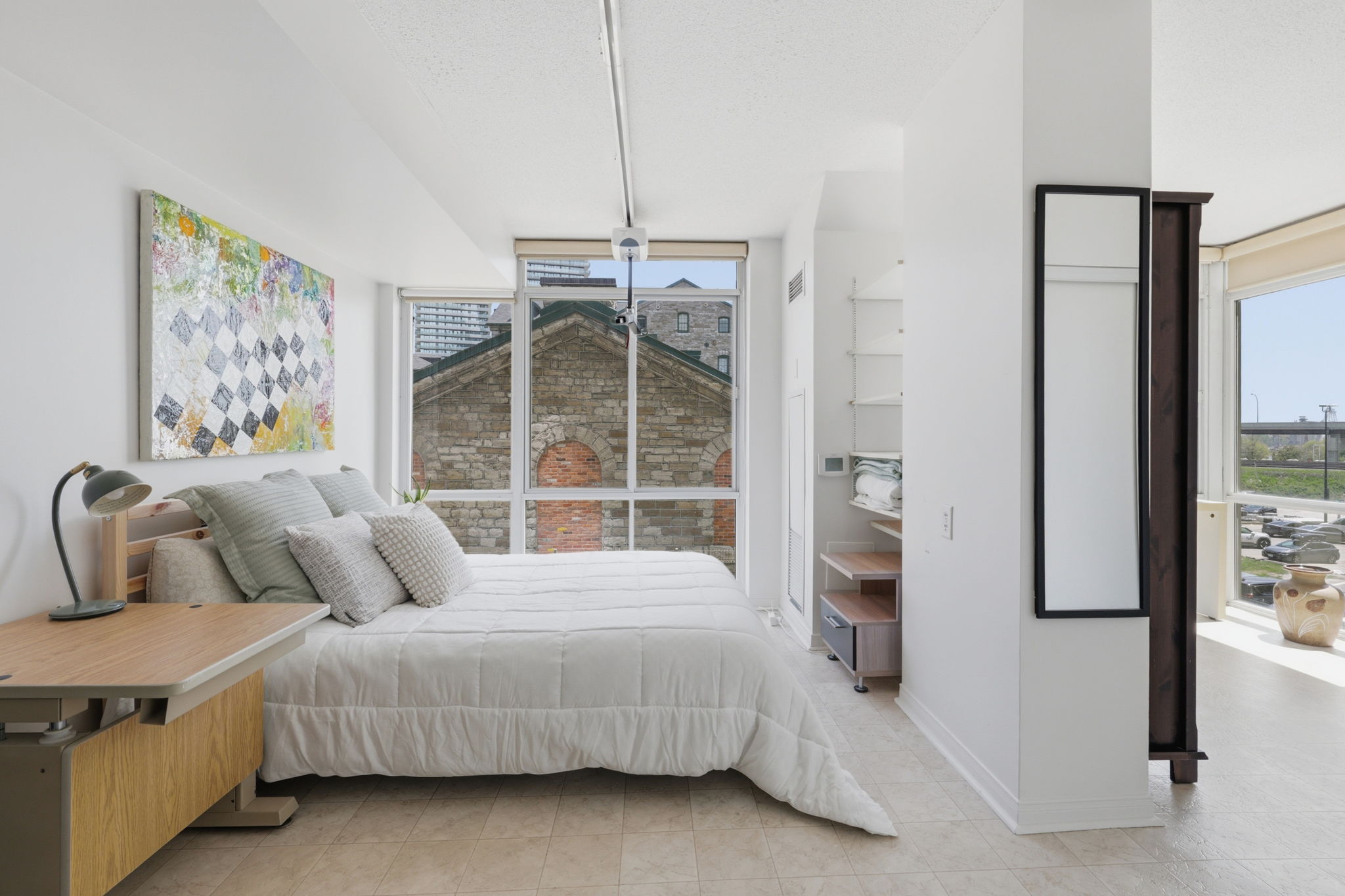 Property in Toronto — delivered property photograph 25