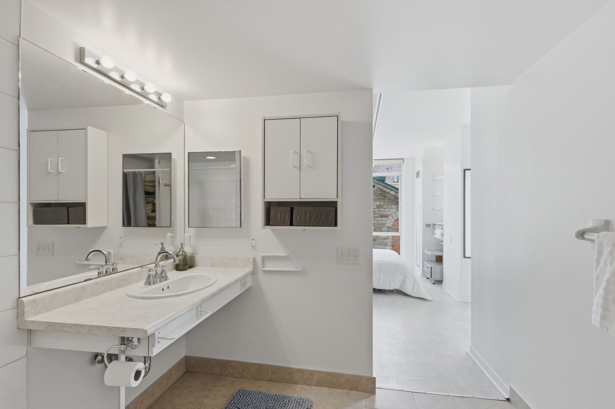 Property in Toronto — delivered property photograph 28