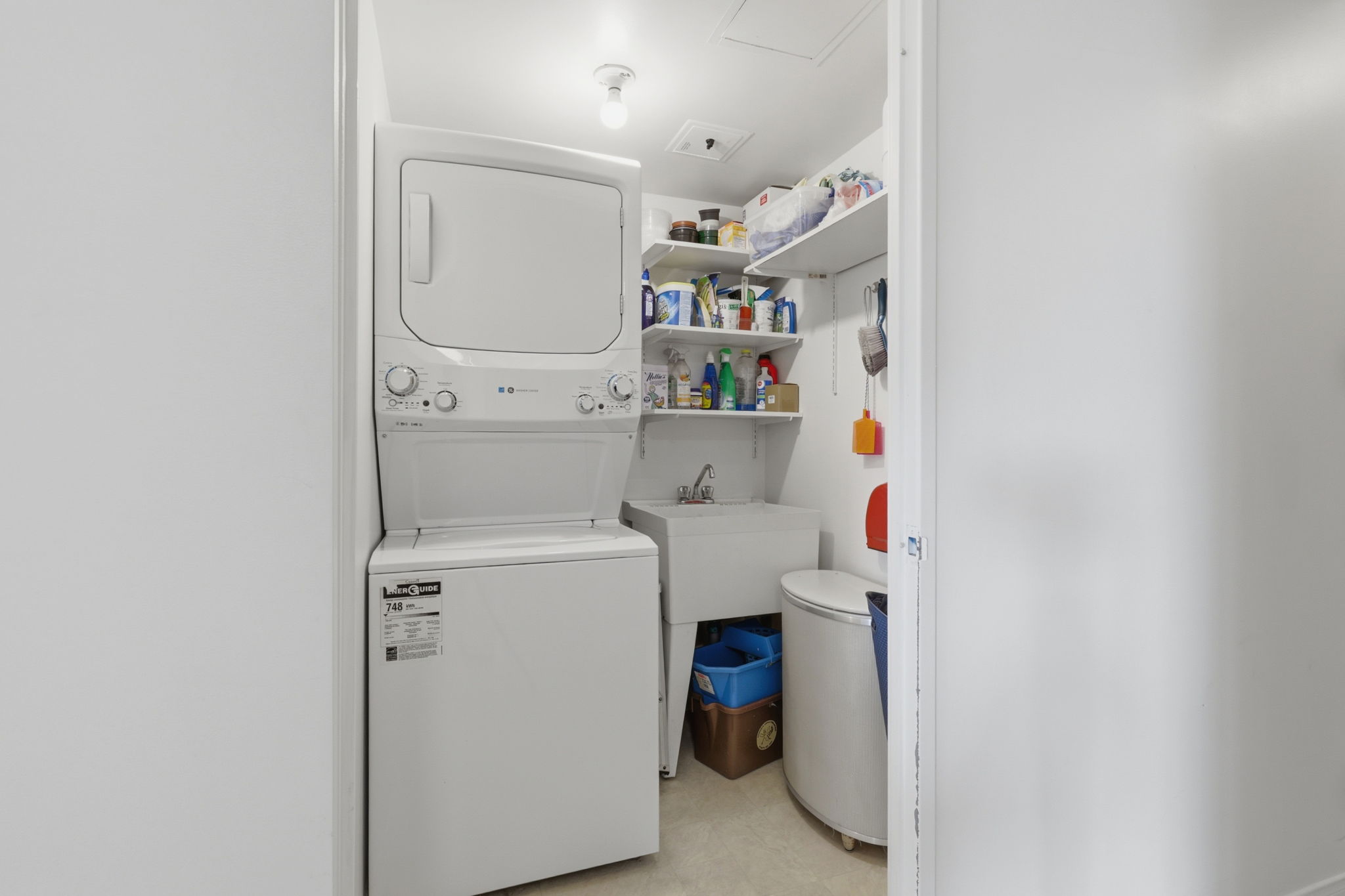 Property in Toronto — delivered property photograph 29