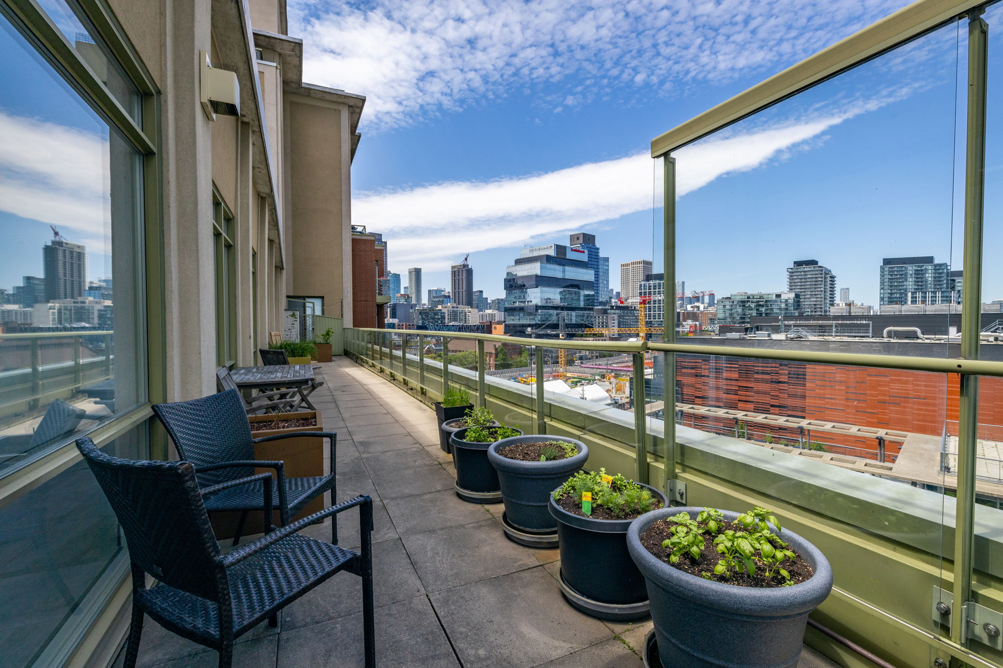Property in Toronto — delivered property photograph 39