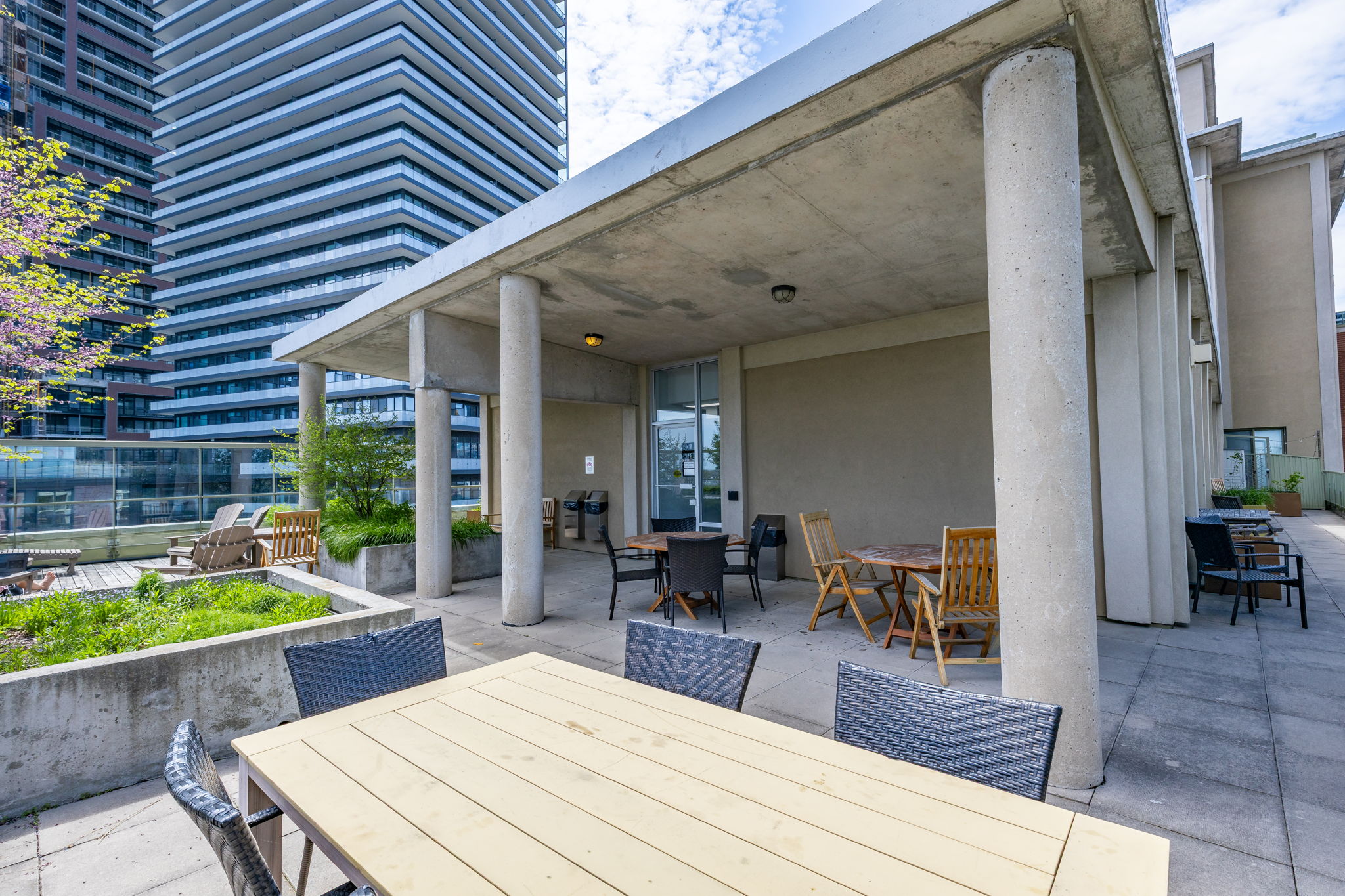 Property in Toronto — delivered property photograph 40