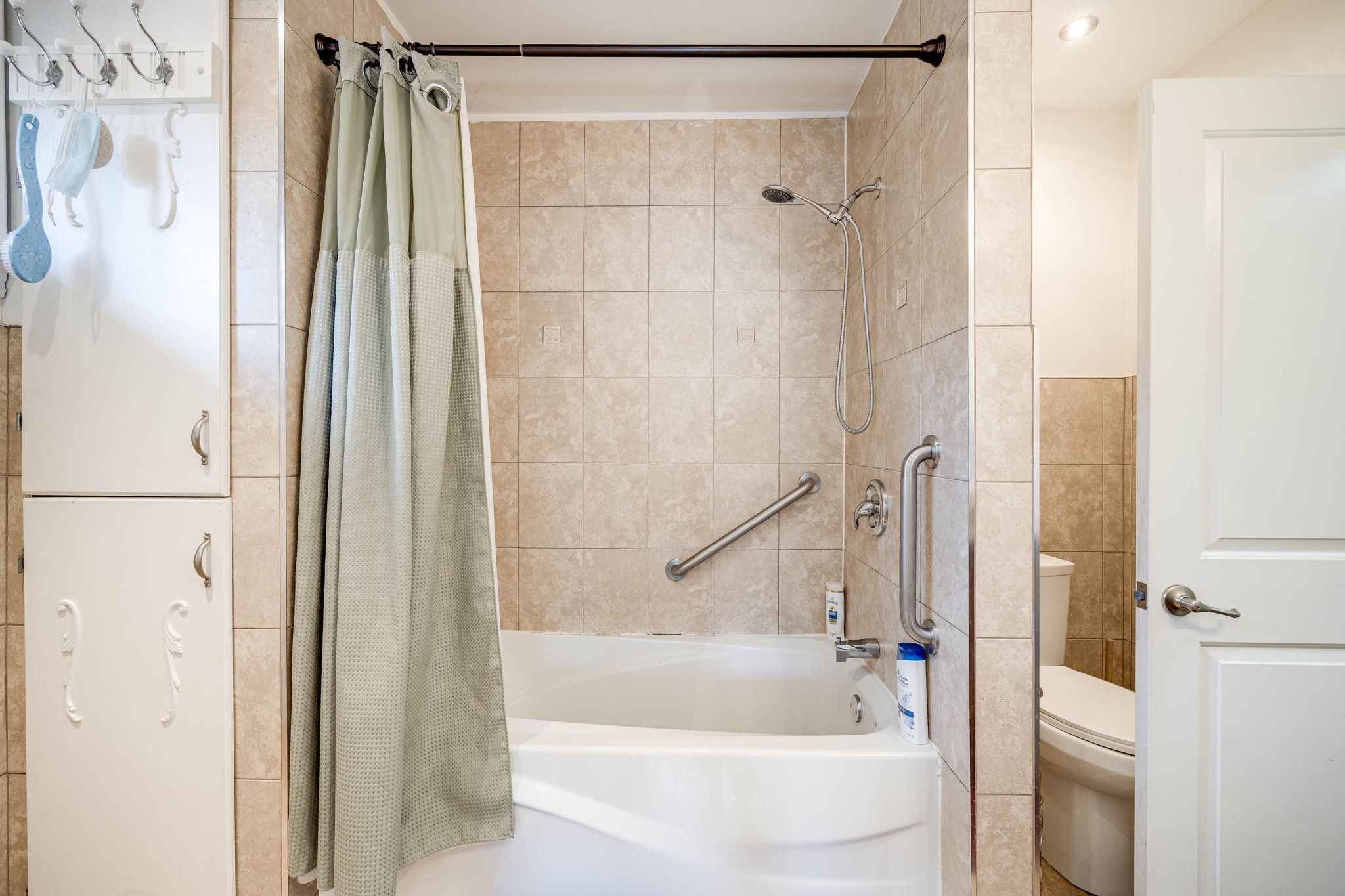 Toronto property showcase — delivered property photograph 16