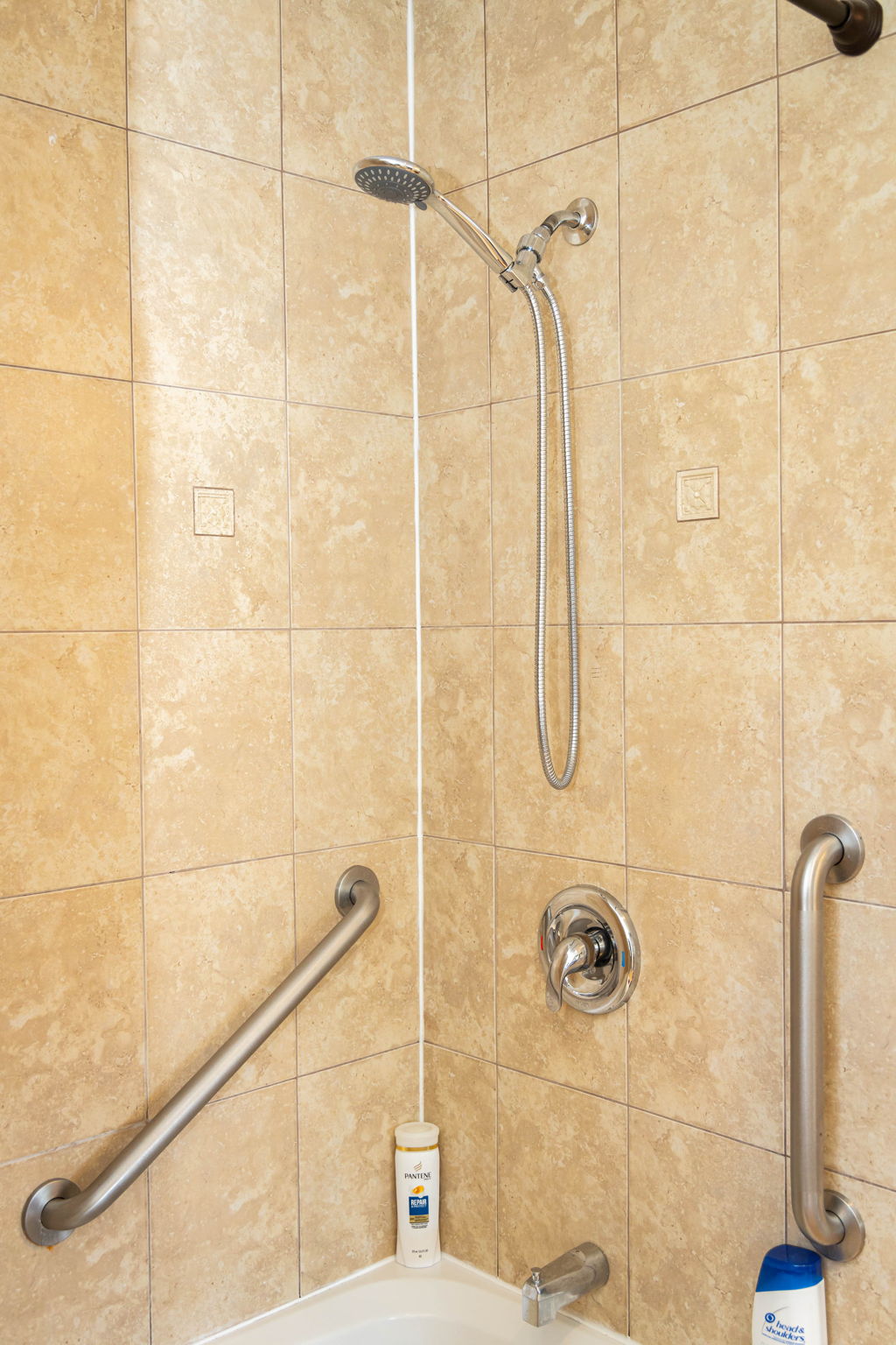 Toronto property showcase — delivered property photograph 35