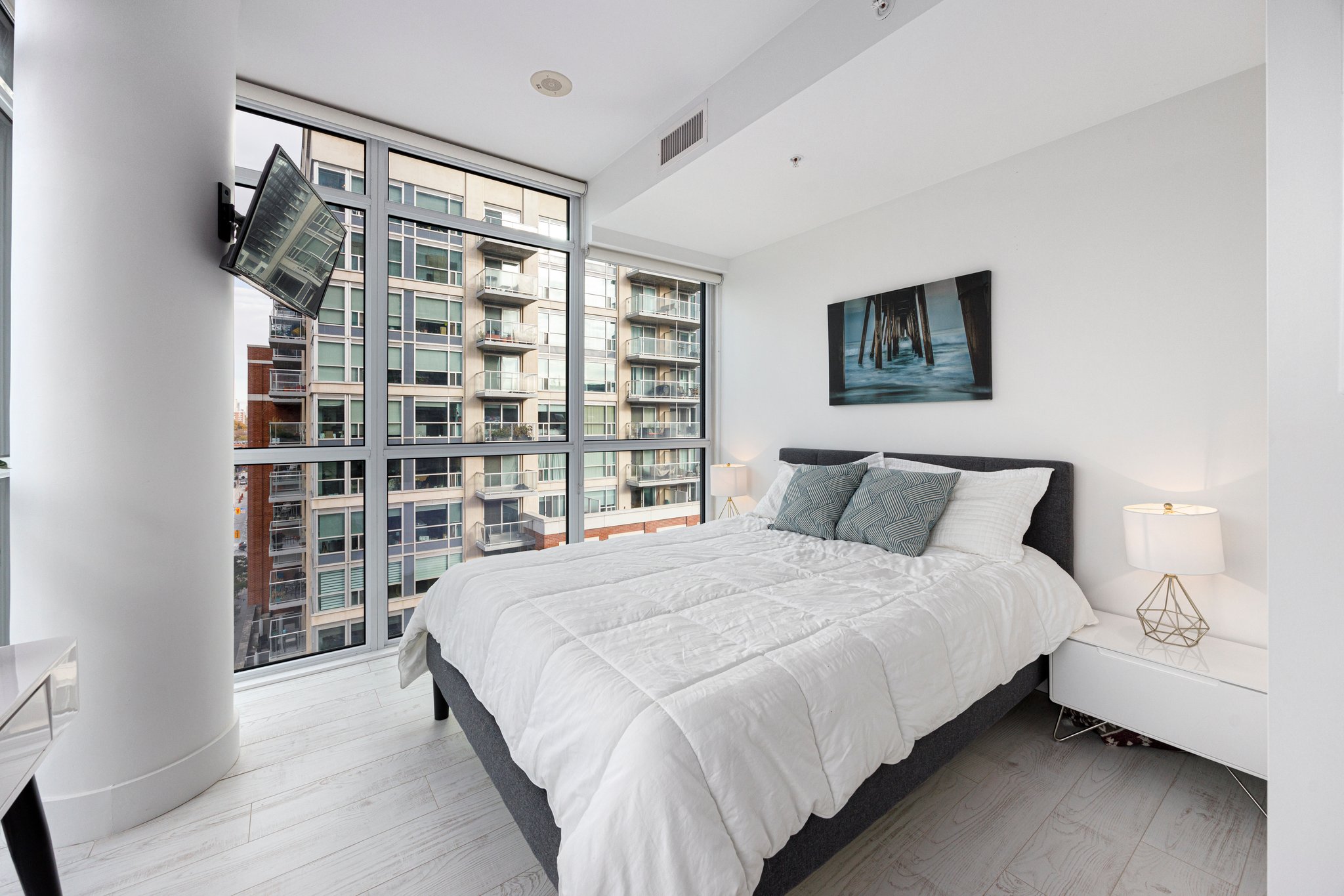 Toronto property showcase — delivered property photograph 9