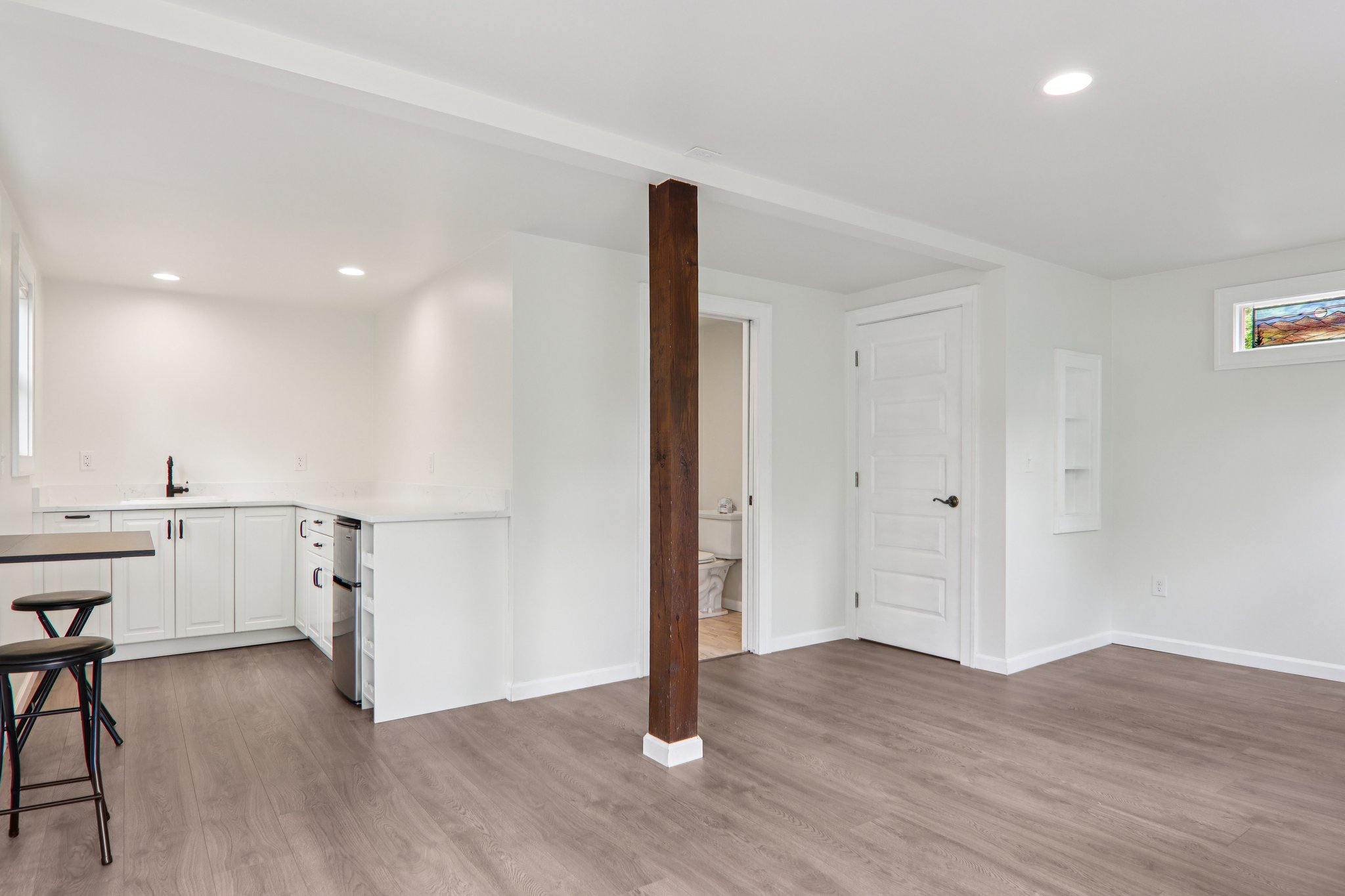 Short St-S2606-040.jpg