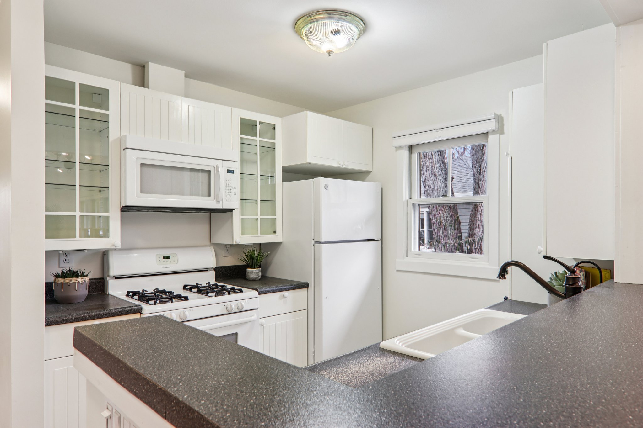 interior refresh 39 Short St-S1601-016.jpg