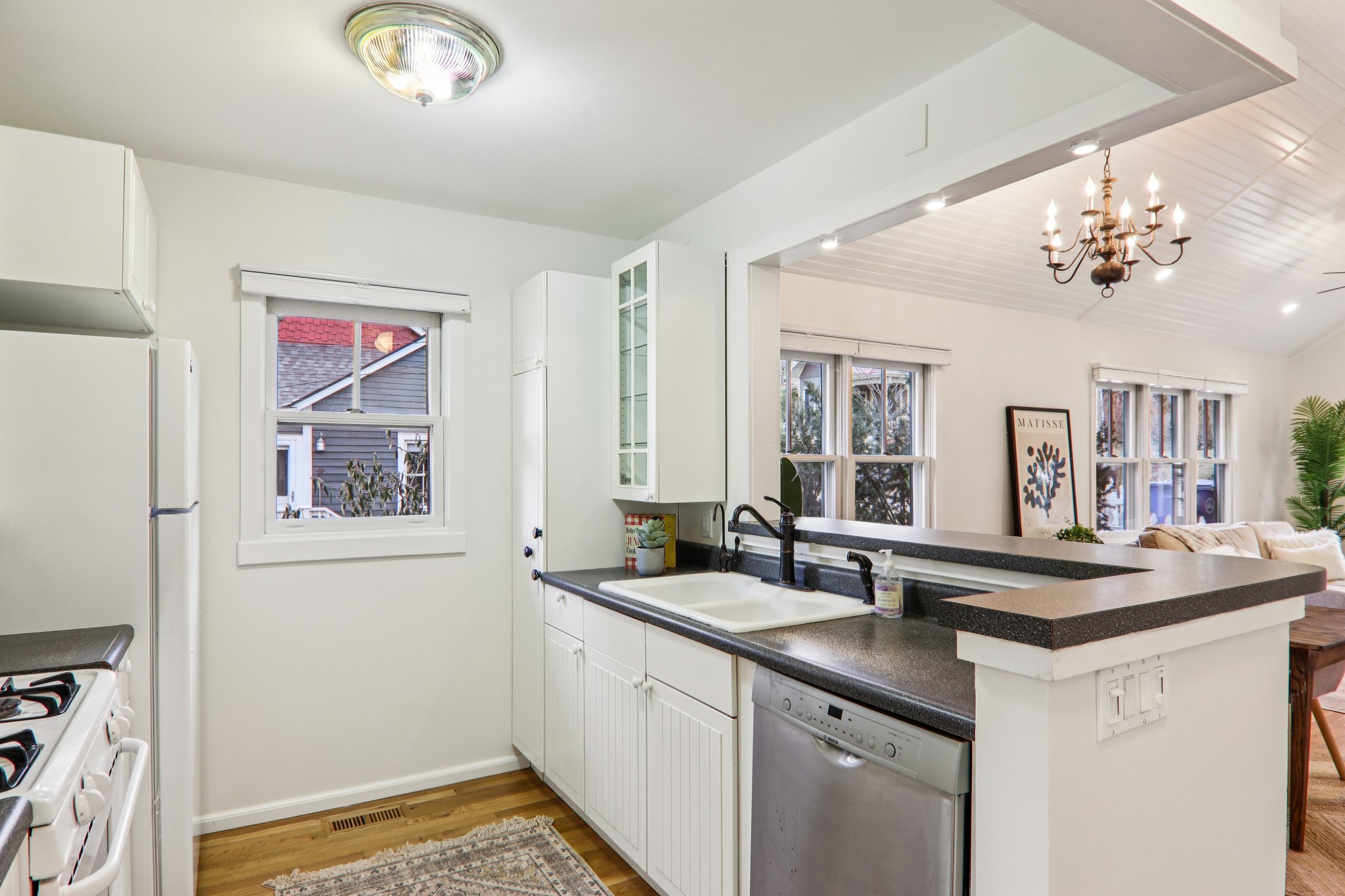 interior refresh 39 Short St-S1601-018.jpg