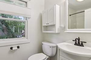 Short St-S2606-036.jpg