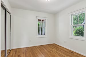 Short St-S2606-038.jpg