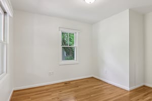 Short St-S2606-039.jpg