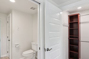 Short St-S2606-050.jpg