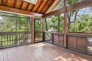 Short St-S2606-053.jpg