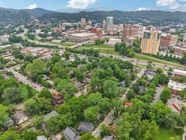 Short St-S2606-081.jpg
