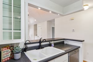 interior refresh 39 Short St-S1601-021.jpg