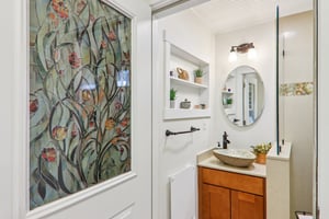 interior refresh 39 Short St-S1601-025.jpg