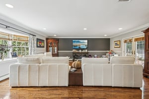 Virginia Ln-S1110-014.jpg