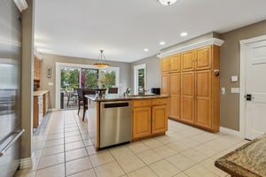 Virginia Ln-S1110-025.jpg
