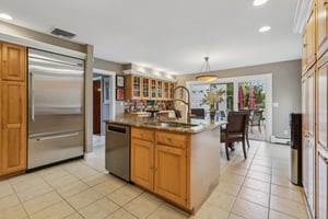 Virginia Ln-S1110-029.jpg