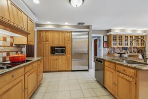 Virginia Ln-S1110-030.jpg