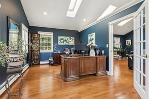 Virginia Ln-S1110-042.jpg