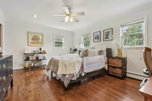 Virginia Ln-S1110-047.jpg