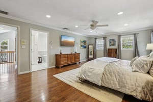 Virginia Ln-S1110-051.jpg