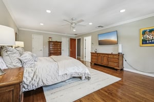 Virginia Ln-S1110-052.jpg