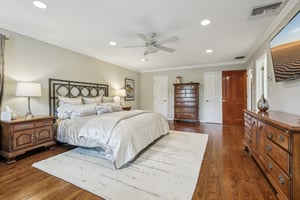 Virginia Ln-S1110-053.jpg