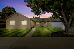  Photo 48