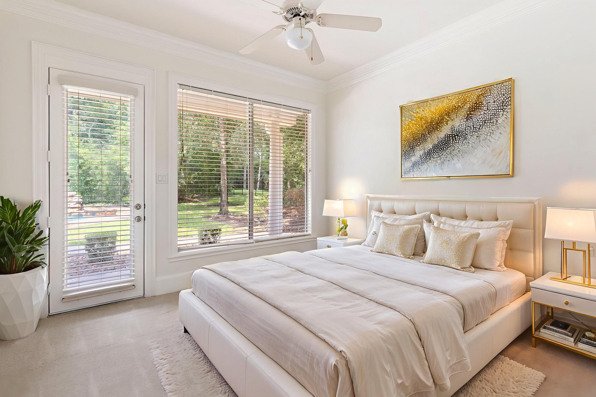 1N0A0626 virtually staged.jpeg