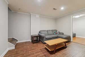 Winehurst Rd-L1007-007.jpg