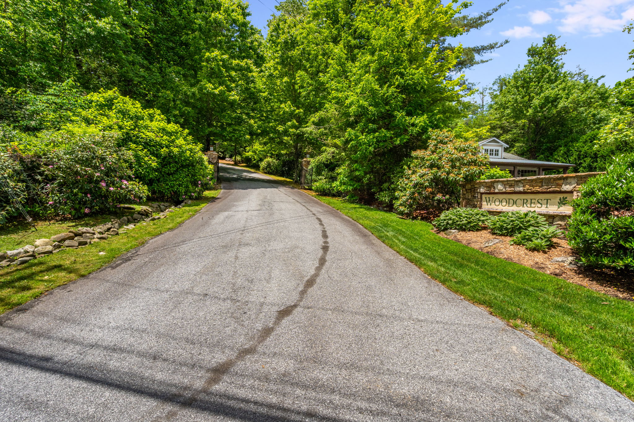 Neighborhood entrance