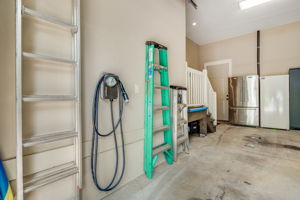 Electric vehicle charger