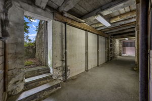  Photo 31